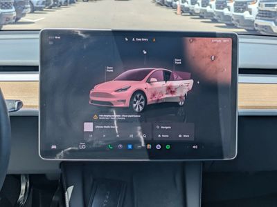2023 Tesla Model Y - Photo 17