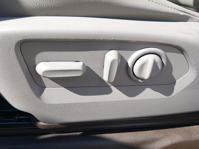 2021 Chevrolet Silverado 1500 — photo 23 view