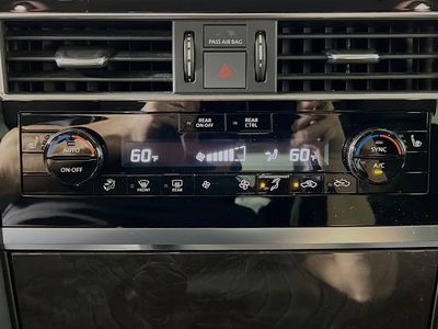 2024 INFINITI QX80 - Photo 23