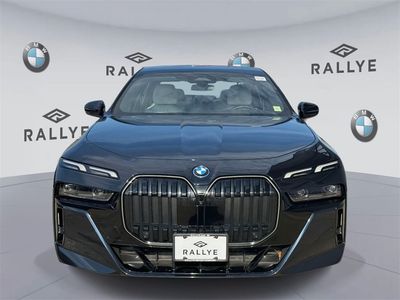 2025 BMW i7 - Photo 2
