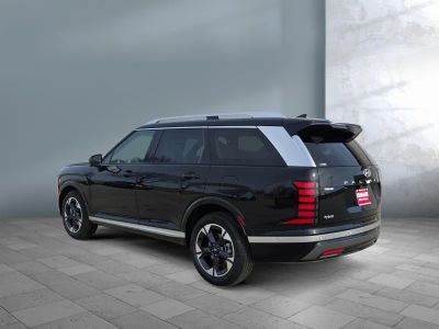 2026 Hyundai Palisade Hybrid — interior view