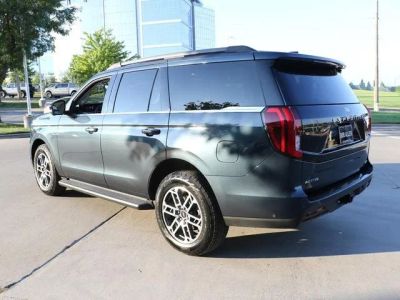 2025 Ford Expedition — interior view
