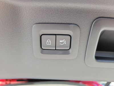2026 Mazda CX-90 — photo 10 view