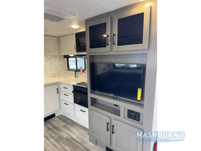 2024 Jayco Jay Feather — photo 14 view