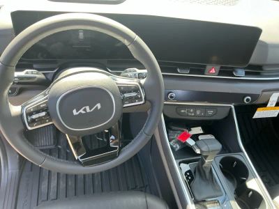 2026 Kia Carnival — photo 15 view