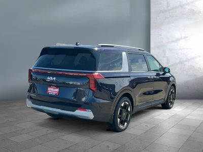 2026 Kia Carnival — engine compartment view