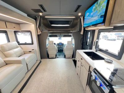2026 Grand Design LINEAGE SERIES M - Photo 3