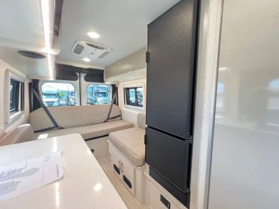 2027 Thor Motor Coach SEQUENCE - Photo 12