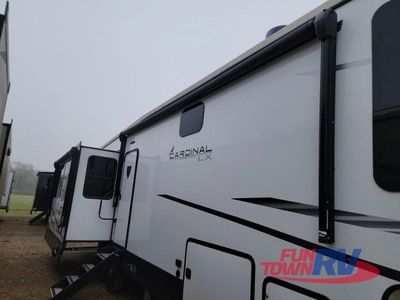2023 Forest River RV Cardinal Luxury - Photo 15