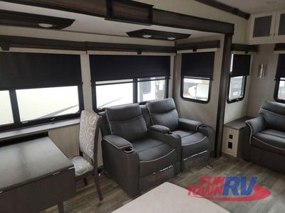 2023 Forest River RV Cardinal Luxury - Photo 5