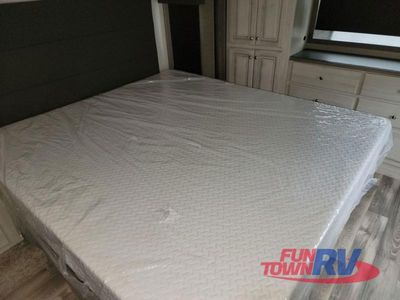 2023 Forest River RV Cardinal Luxury - Photo 47