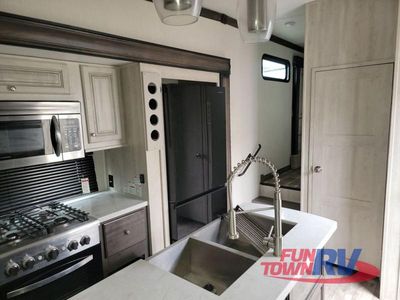 2023 Forest River RV Cardinal Luxury - Photo 8