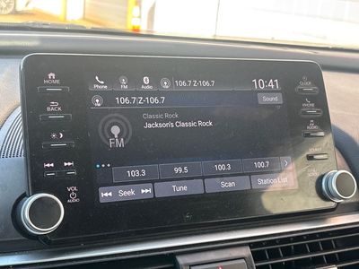 2021 Honda Accord - Photo 13