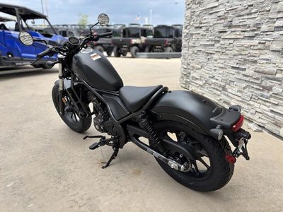 2025 Honda Rebel 300 - Photo 4