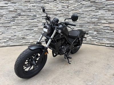 2025 Honda Rebel 300 - Photo 2