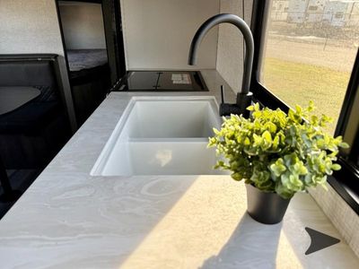2024 Jayco Jay Flight — photo 28 view