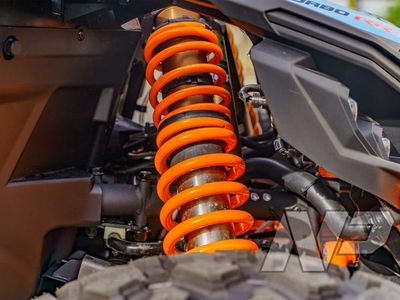 2026 Can-Am Maverick X3 MAX DS Turbo RR Scandi Blue & Orange Crush — photo 10 view