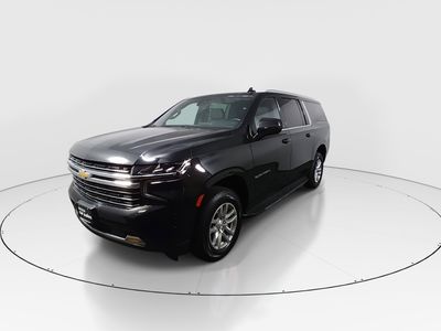 2024 Chevrolet Suburban - Photo 3