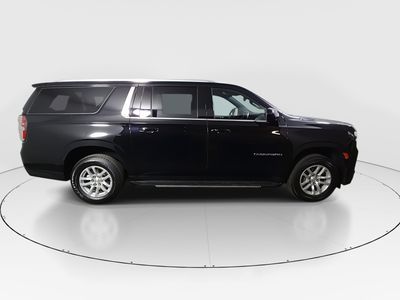 2024 Chevrolet Suburban - Photo 8