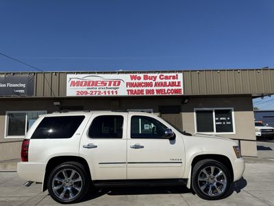 2013 Chevrolet Tahoe - Photo 2