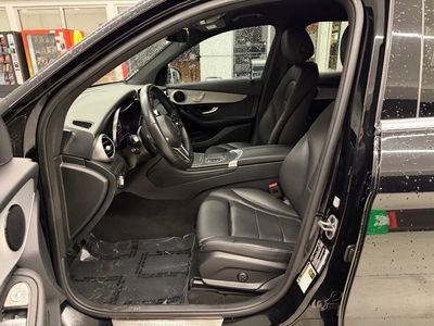 2022 Mercedes-Benz GLC — photo 16 view