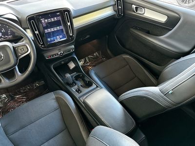 2020 Volvo XC40 - Photo 21