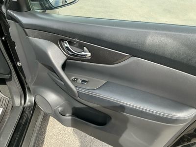2020 Nissan Rogue — photo 21 view