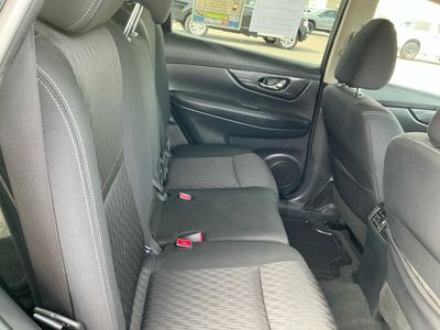 2020 Nissan Rogue — photo 18 view