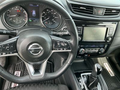 2020 Nissan Rogue — photo 14 view