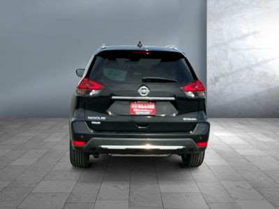 2020 Nissan Rogue — detail view