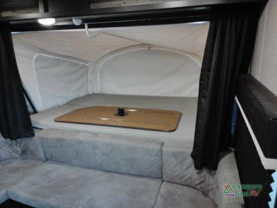 2020 Jayco Jay Feather — photo 22 view
