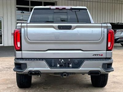 2020 GMC Sierra 1500 — interior view