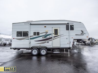 2007 Fleetwood RV Mallard — photo 7 view