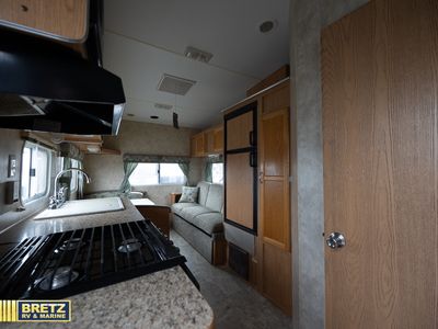 2007 Fleetwood RV Mallard — photo 8 view