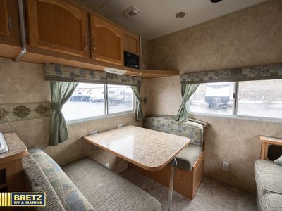 2007 Fleetwood RV Mallard — photo 12 view