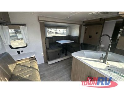 2025 Forest River RV Salem Cruise Lite — photo 13 view