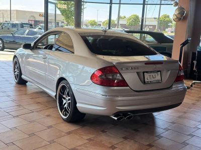 2007 Mercedes-Benz CLK550 — rear three-quarter view