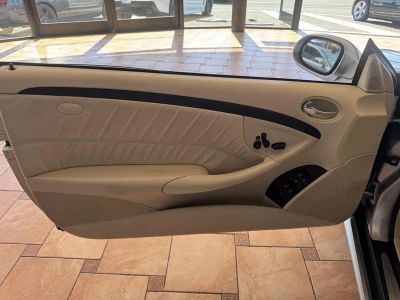 2007 Mercedes-Benz CLK550 — photo 8 view