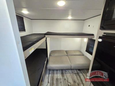2026 Aspen Trail Mini 17QB — photo 13 view