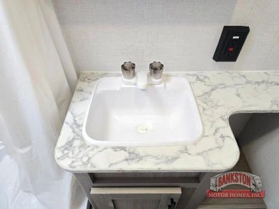 2026 Aspen Trail Mini 17QB — photo 18 view