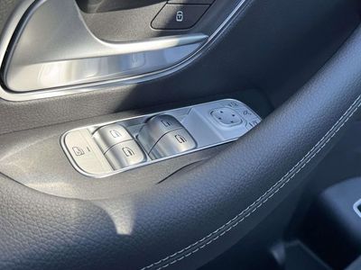 2026 Mercedes-Benz GLE — photo 18 view