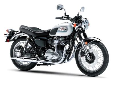 2026 Kawasaki W800 ABS — front three-quarter view