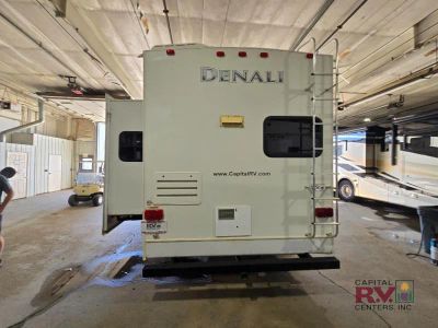 2009 Dutchmen RV Denali — photo 8 view