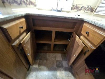 2009 Dutchmen RV Denali — photo 18 view