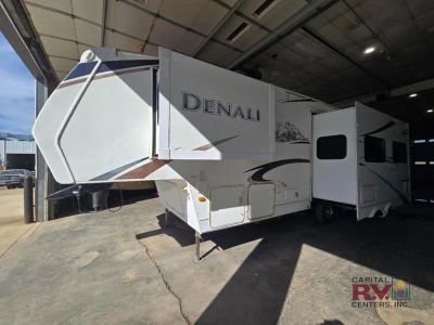 2009 Dutchmen RV Denali — side profile view