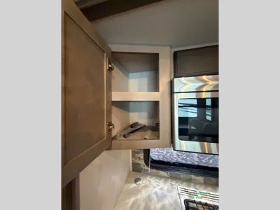 2020 Keystone RV Montana — photo 28 view