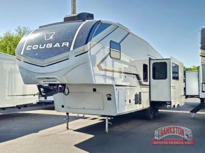 2026 Cougar Half-Ton 26RKE — photo 9 view