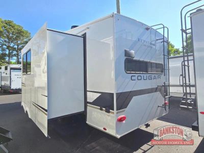 2026 Cougar Half-Ton 26RKE — photo 8 view