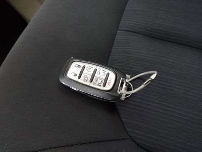2023 Chrysler Voyager - Photo 15