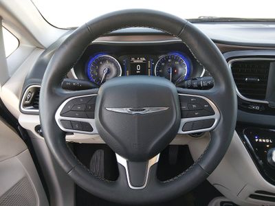 2023 Chrysler Voyager - Photo 12